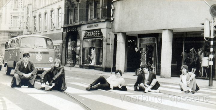 Summer_op_de_Gravenstraat_Den_Haag.jpg