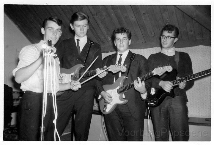 Sandy_Coast_Rockers-1964-Op_zolder_bij_Onno_Bevoort.jpg