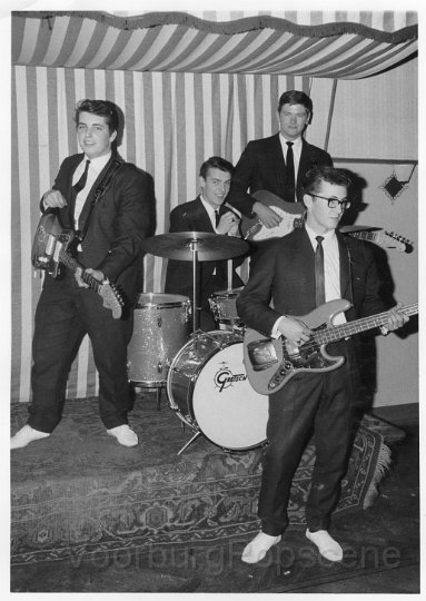 Sandy_Coast_Rockers-1965-Met_witte_schoenen.jpg